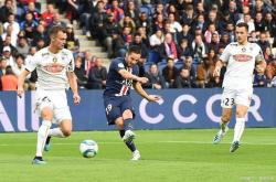 开云体育APP下载-关于弗赖堡努力拼搏取得宝贵三分的信息