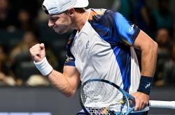 开云体育中国官网-意大利网球队逆转西班牙网球队，梅德韦杰夫制霸全场的简单介绍