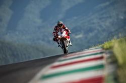 开云体育APP下载-南美风暴席卷慕尼黑，格列兹曼导演哥伦比亚爆冷拜仁的战术革命