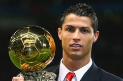 开云体育app-阿什拉夫统治级数据引爆全场，波兰战术碾压日本展现足球智慧