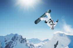 开云平台-新帅王皓首秀惊艳，法国队横扫日本队展露战术革命