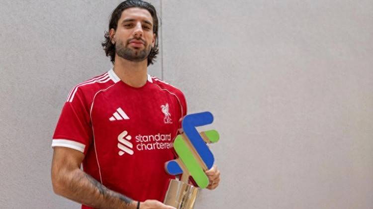 包含利物浦年轻后卫表现出色,帮助球队晋级强的词条 包含利物浦年轻后卫表现出色,帮助球队晋级强的词条