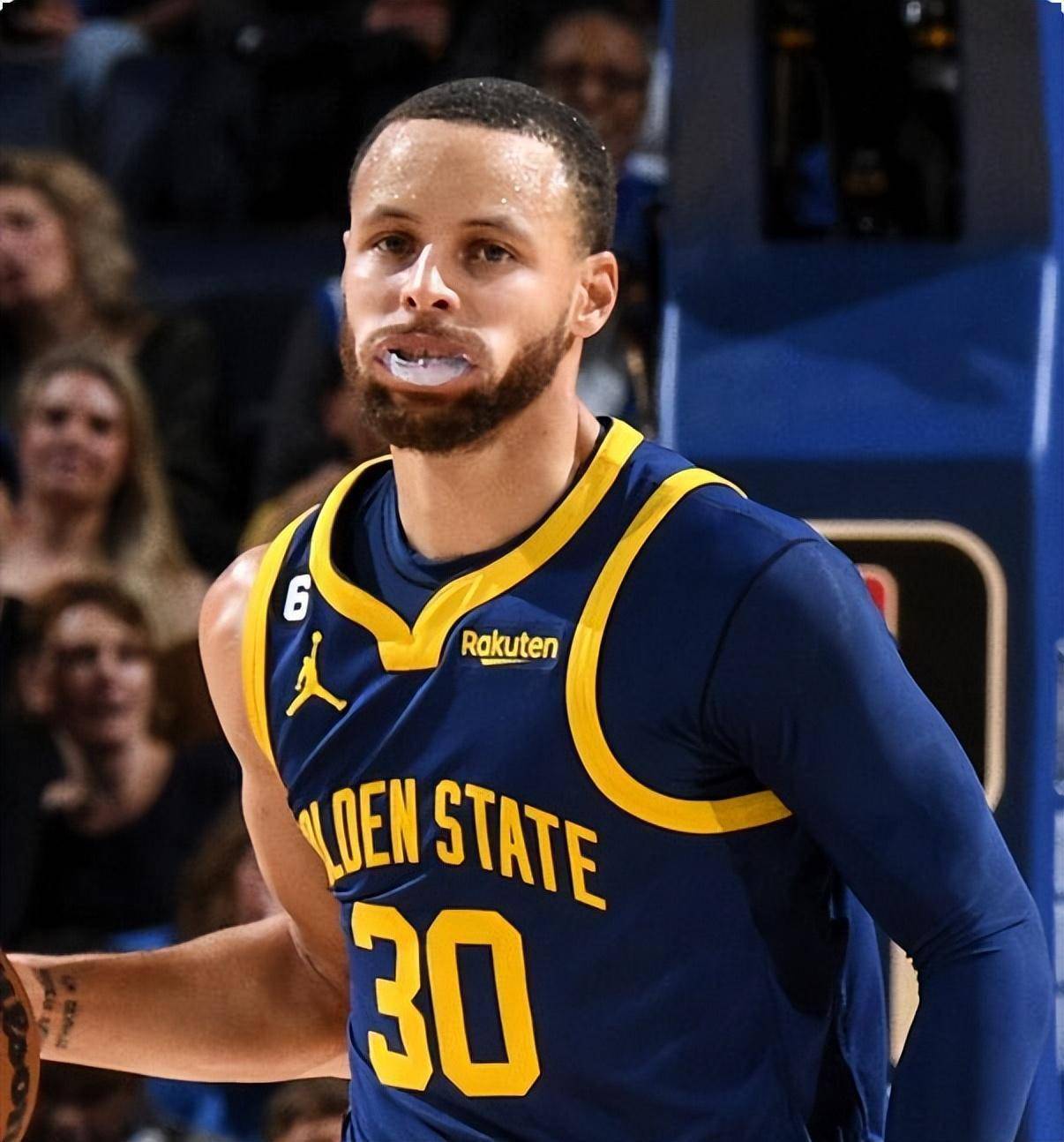 勇士翻盘立陶宛男篮,丹尼·格林爆发神勇 勇士翻盘立陶宛男篮,丹尼·格林爆发神勇