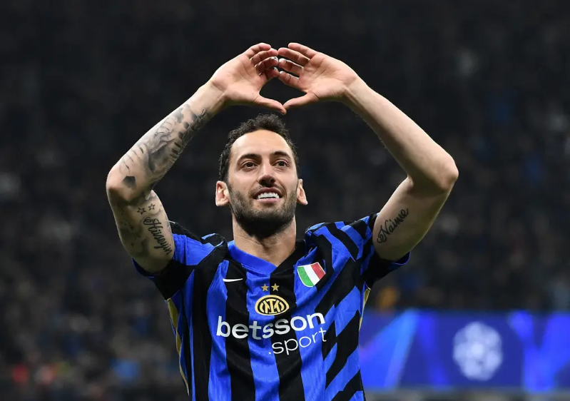 沙尔克士气大振，球队备战下轮比赛的简单介绍