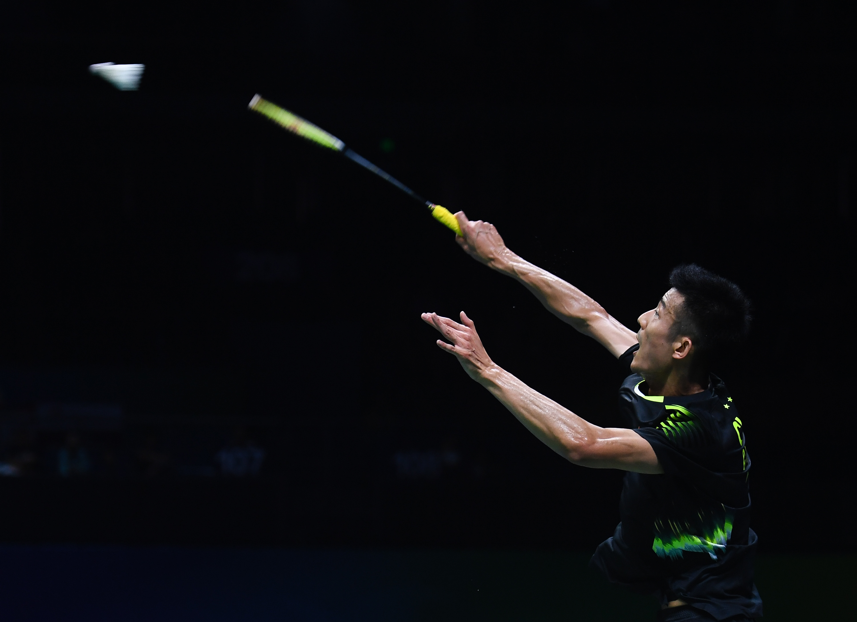 包含英格兰羽毛球队绝杀中国羽毛球队，谌龙绝境逆转的词条