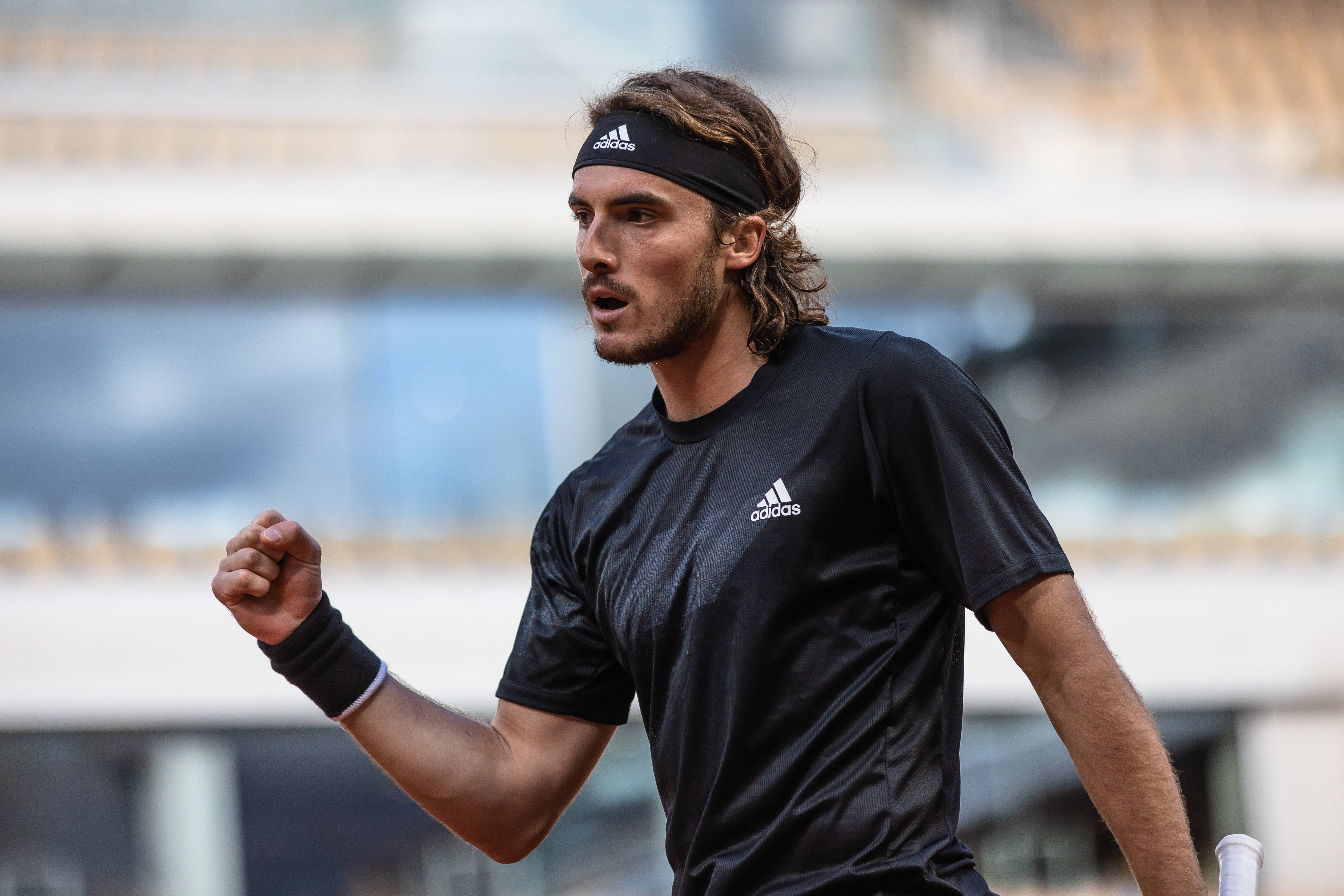 包含美国网球队绝地反击日本网球队，西西帕斯高光表现的词条