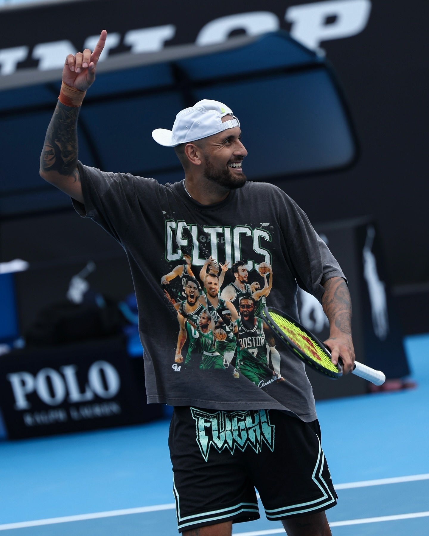 关于英国网球队绝杀意大利网球队,克耶高斯惊艳世界的信息 关于英国网球队绝杀意大利网球队,克耶高斯惊艳世界的信息