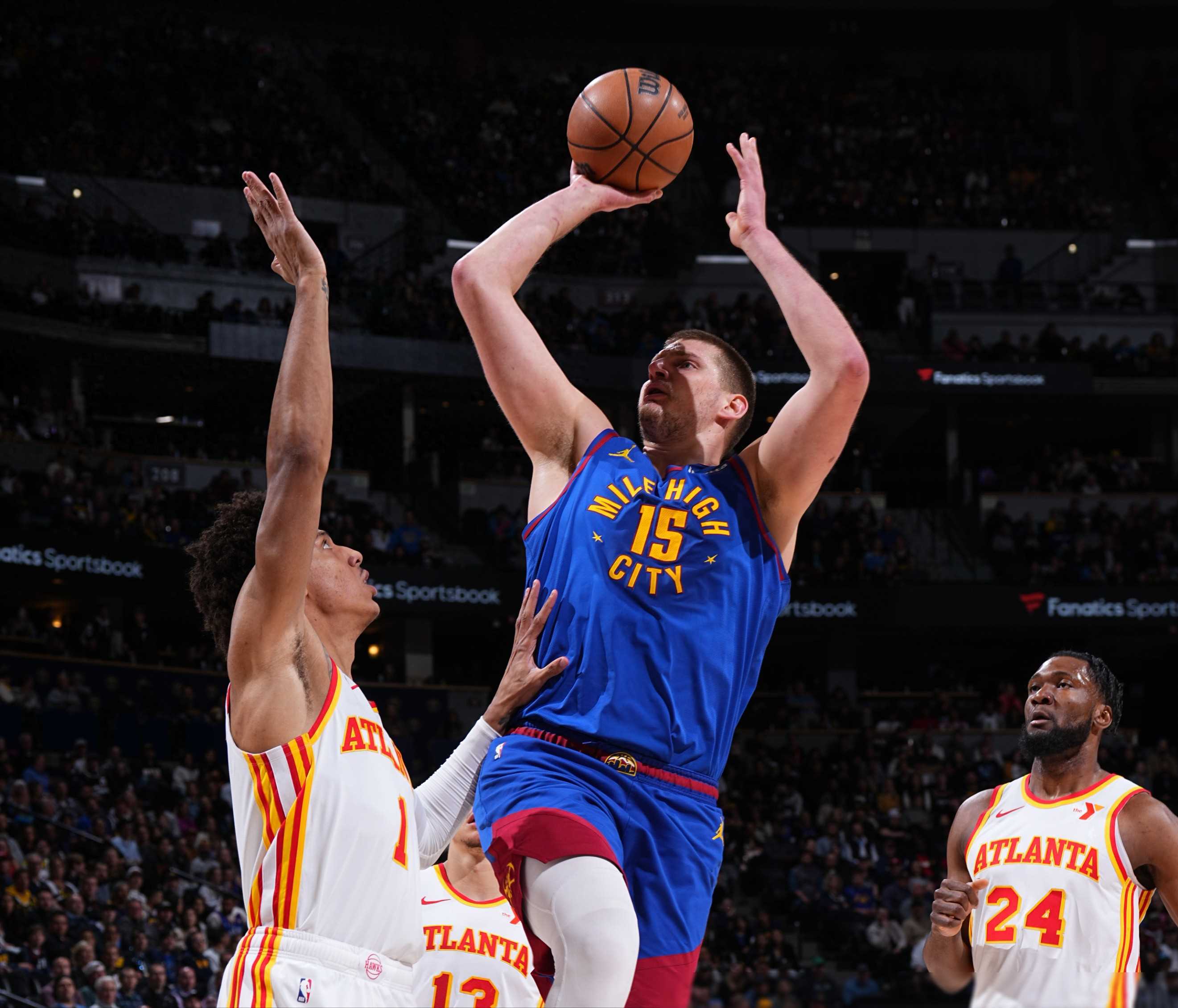 鹈鹕险胜新疆队，约基奇关键制胜