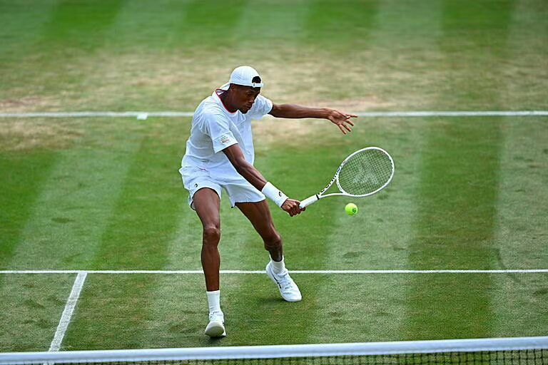 荷兰羽毛球选手一鸣惊人，晋级八强的简单介绍