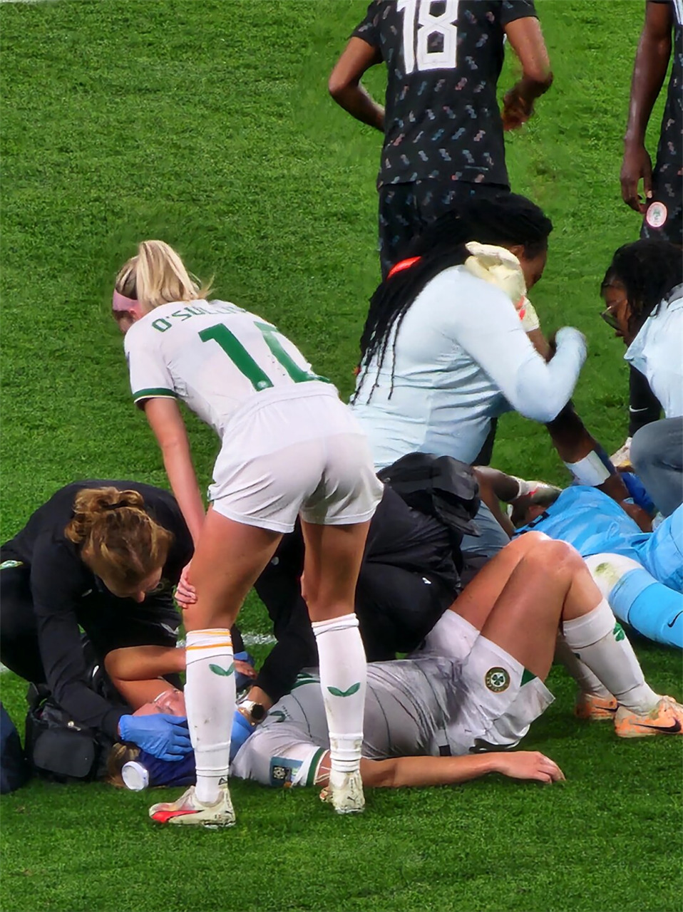 关于全球足坛：女足赛事引全球瞩目的信息