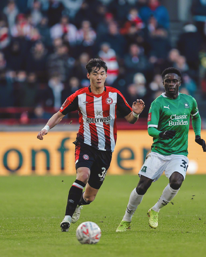 斯托克城客场击败富勒姆，取得胜利