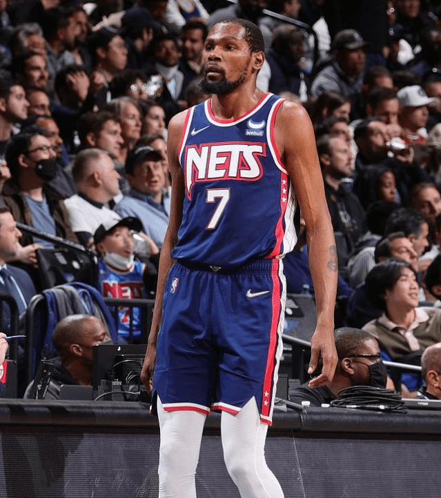 关于赫塔菲前锋连场进球，火力全开的信息