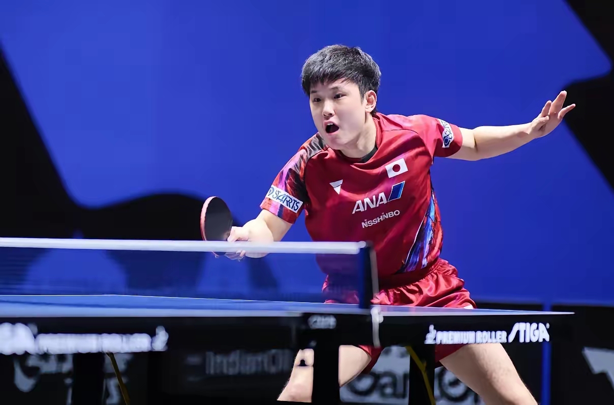 日本选手奋勇争先，赢得赞誉