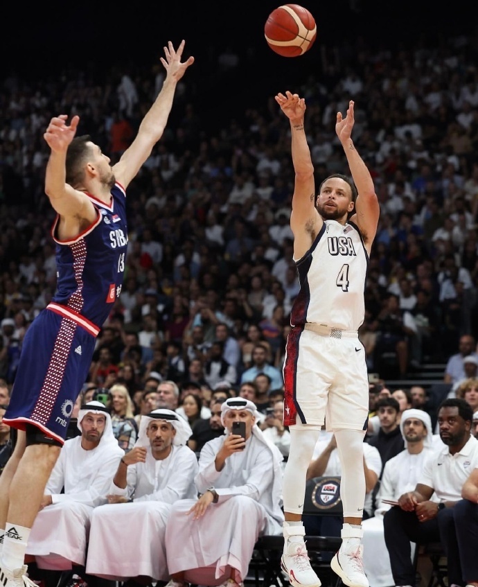 美国男篮再次胜利取得四连胜 美国男篮再次胜利取得四连胜