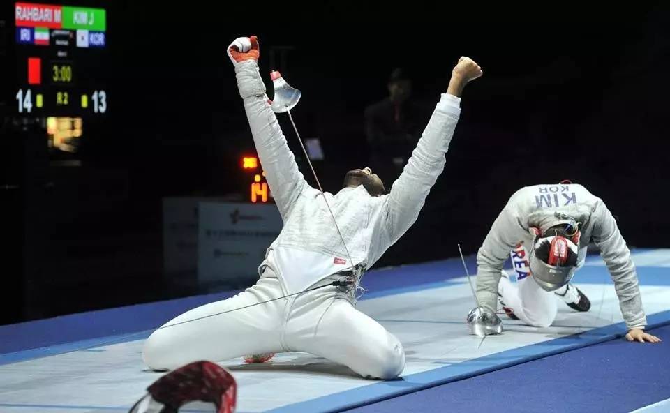 澳大利亚击剑选手逆袭成功,夺冠 澳大利亚击剑选手逆袭成功,夺冠