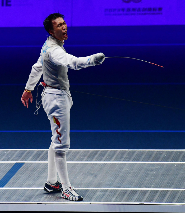 澳大利亚击剑选手逆袭成功,夺冠 澳大利亚击剑选手逆袭成功,夺冠