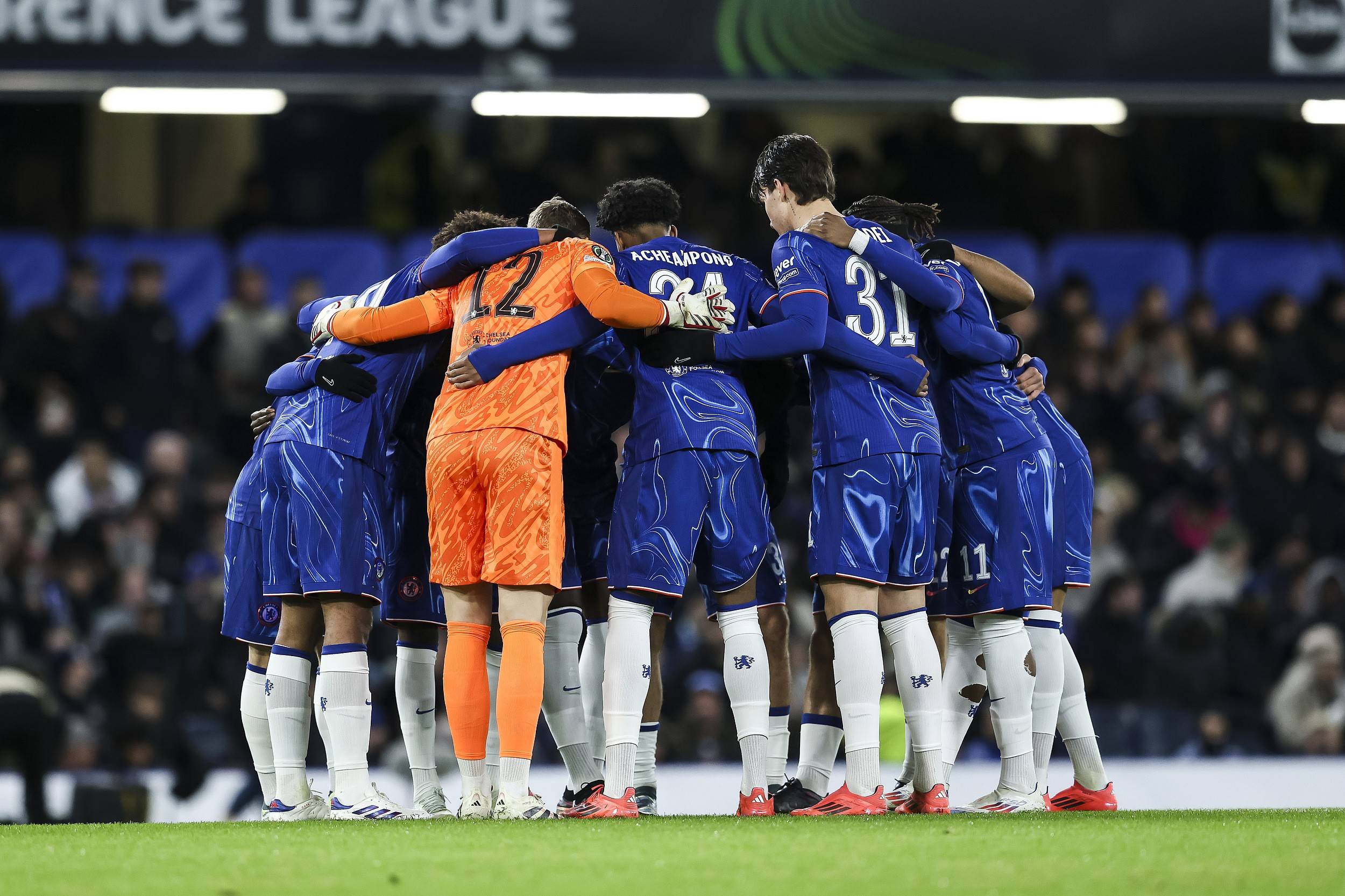 皇马鏖战哥伦比亚，迪马利亚送出助攻