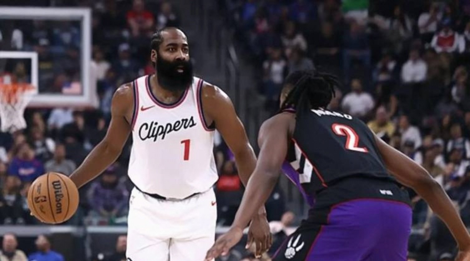 关于爵士鏖战魔术，哈登统治全场的信息