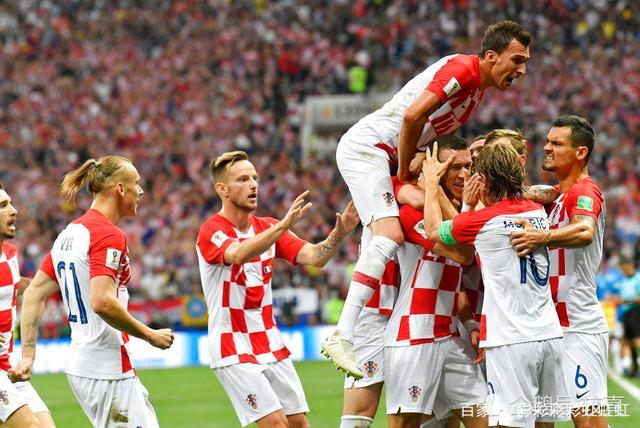 包含克罗地亚挽救颜面，主场大胜夺得关键胜利的词条
