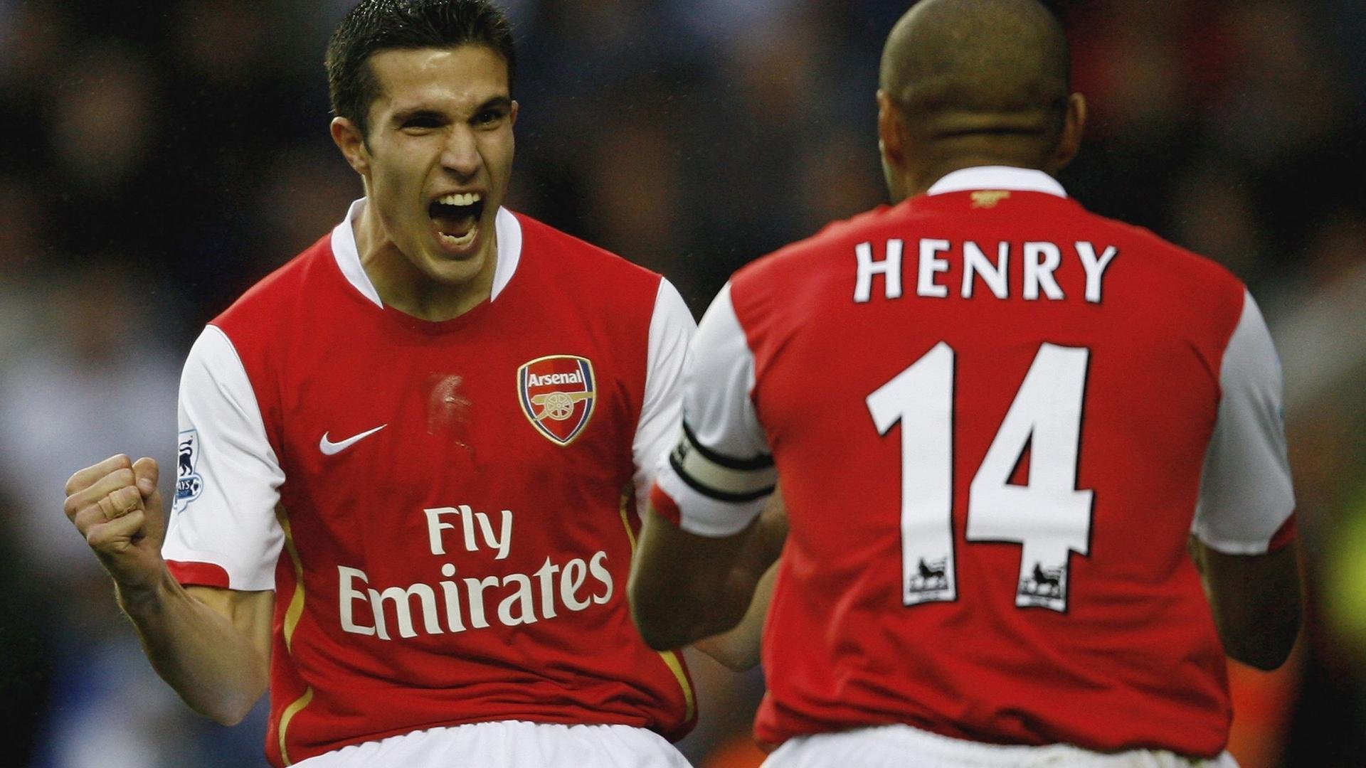 加勒比风暴遭遇南美铁壁，德里赫特关键战不手软，牙买加与巴拉圭的生死博弈