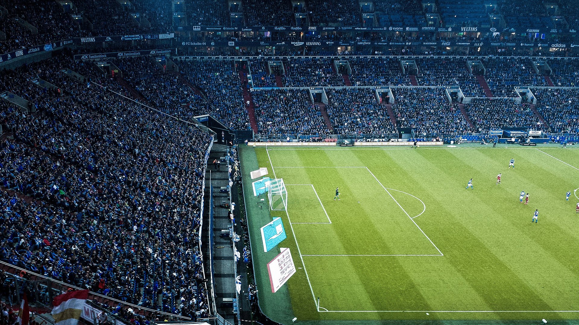 绿茵奇才击溃风城公牛,西甲国家德比之外的战术启示